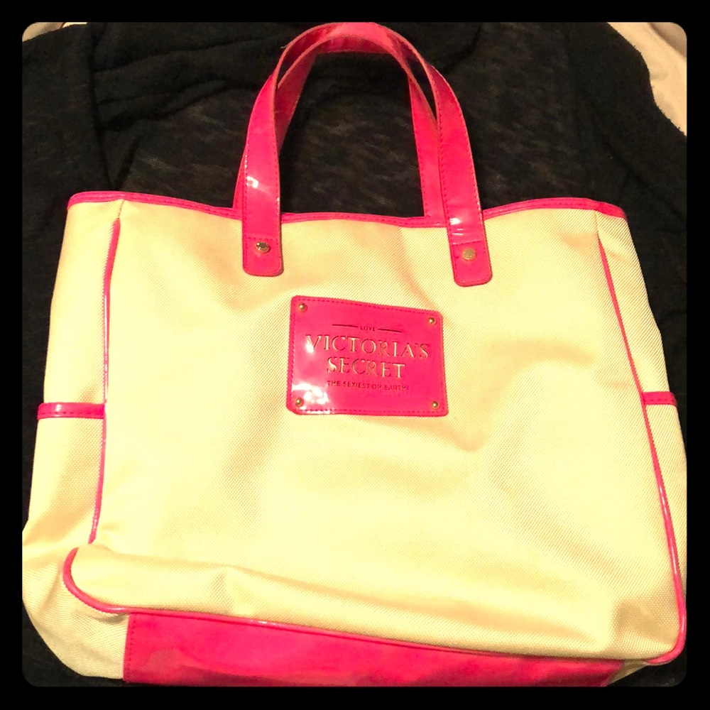 Victoria’s Secret super cute tote